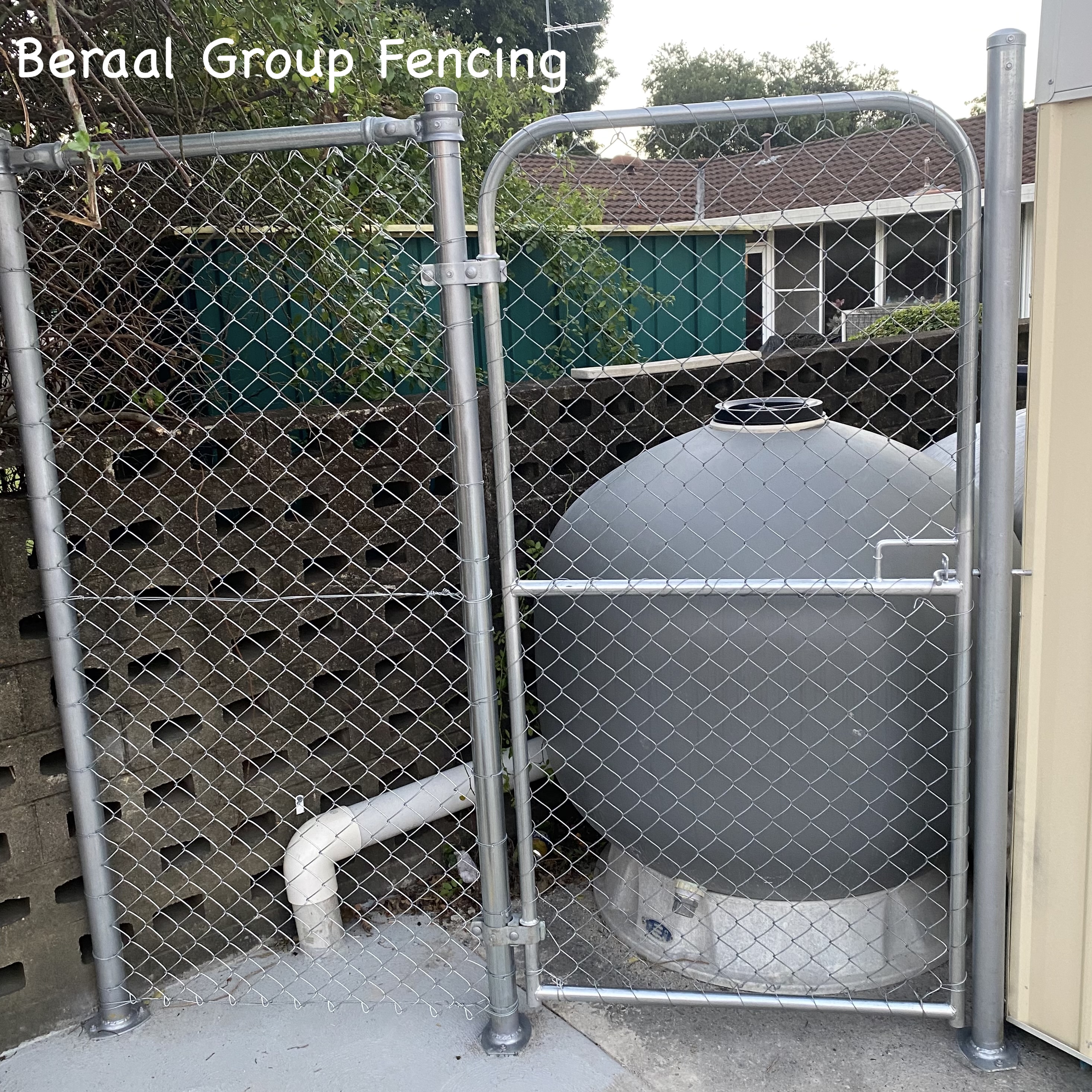 Chainwire galvanised gate